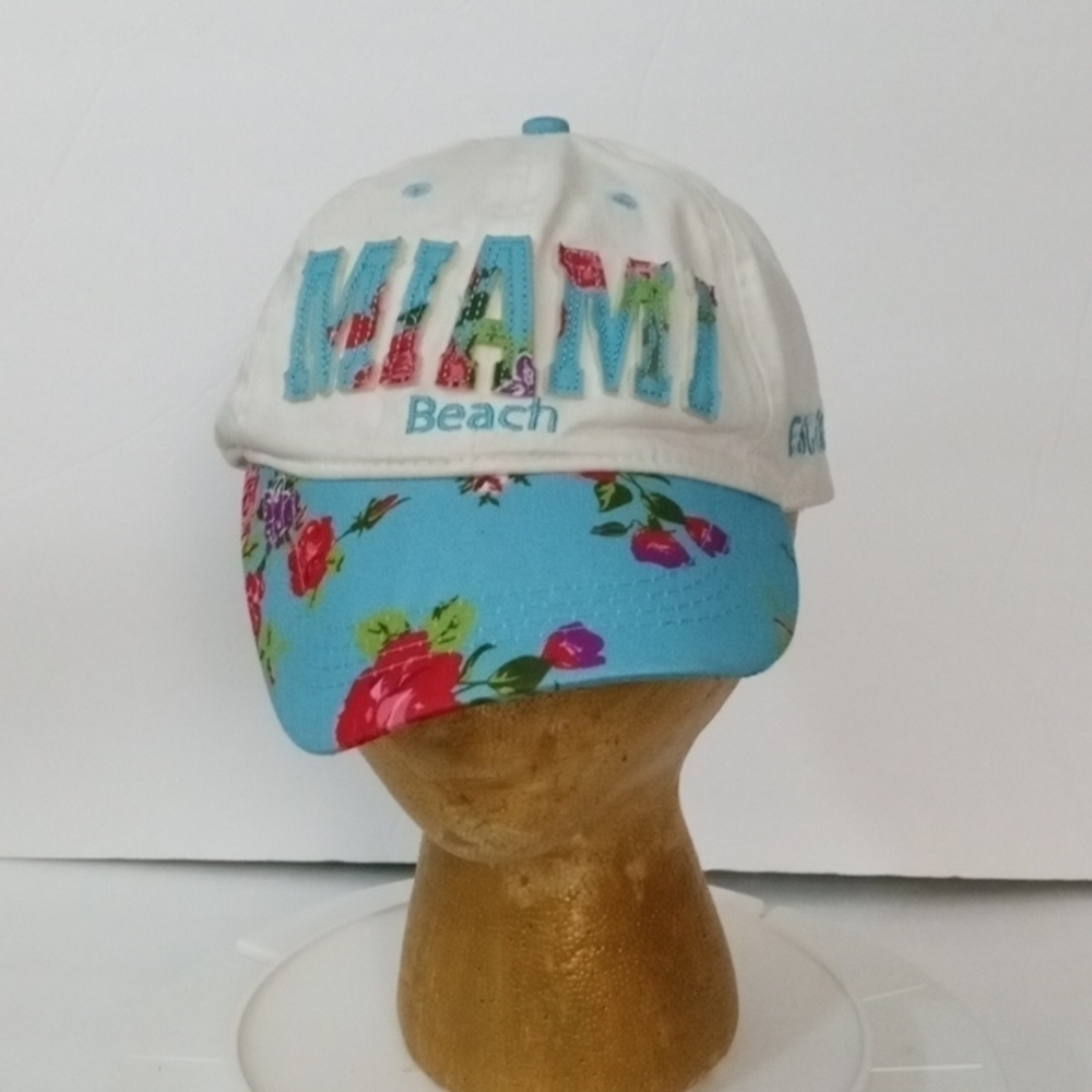 Miami Beach Ladies Cap, White Blue Floral Print, Pre-owned